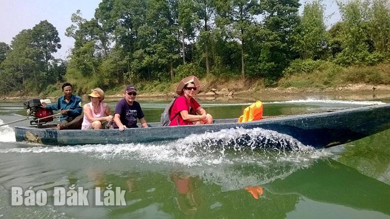 Tăng cường công tác quản lý nhà nước, nâng cao hiệu quả kinh tế đối với hoạt động đón khách du lịch quốc tế đến địa phương
